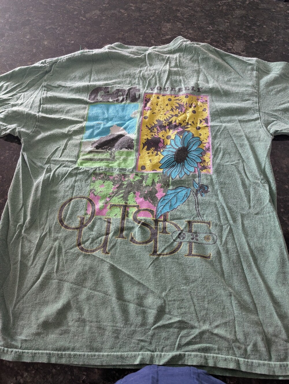Urban Outfitters Sage Green Graphic Short-Sleeve Tee
